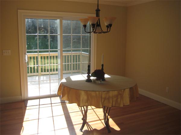 335 Forest Hills Road Springfield, MA 01128 - Photo 6 of 18