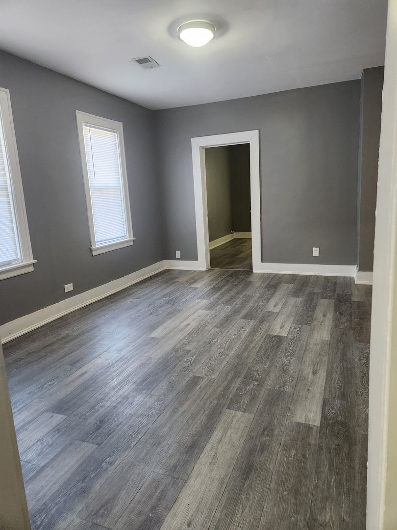 3039 East 97th Street Chicago, IL 60617 - Photo 12 of 31