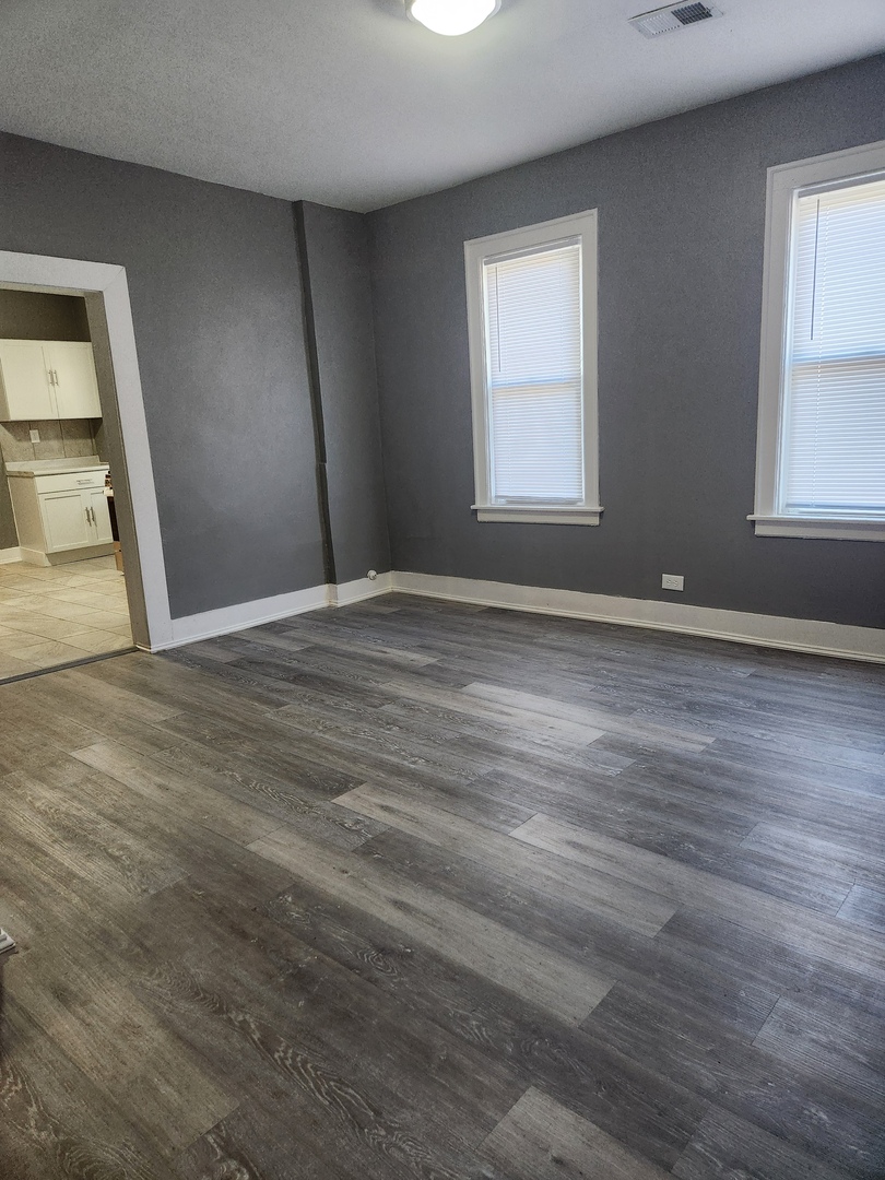 3039 East 97th Street Chicago, IL 60617 - Photo 13 of 31