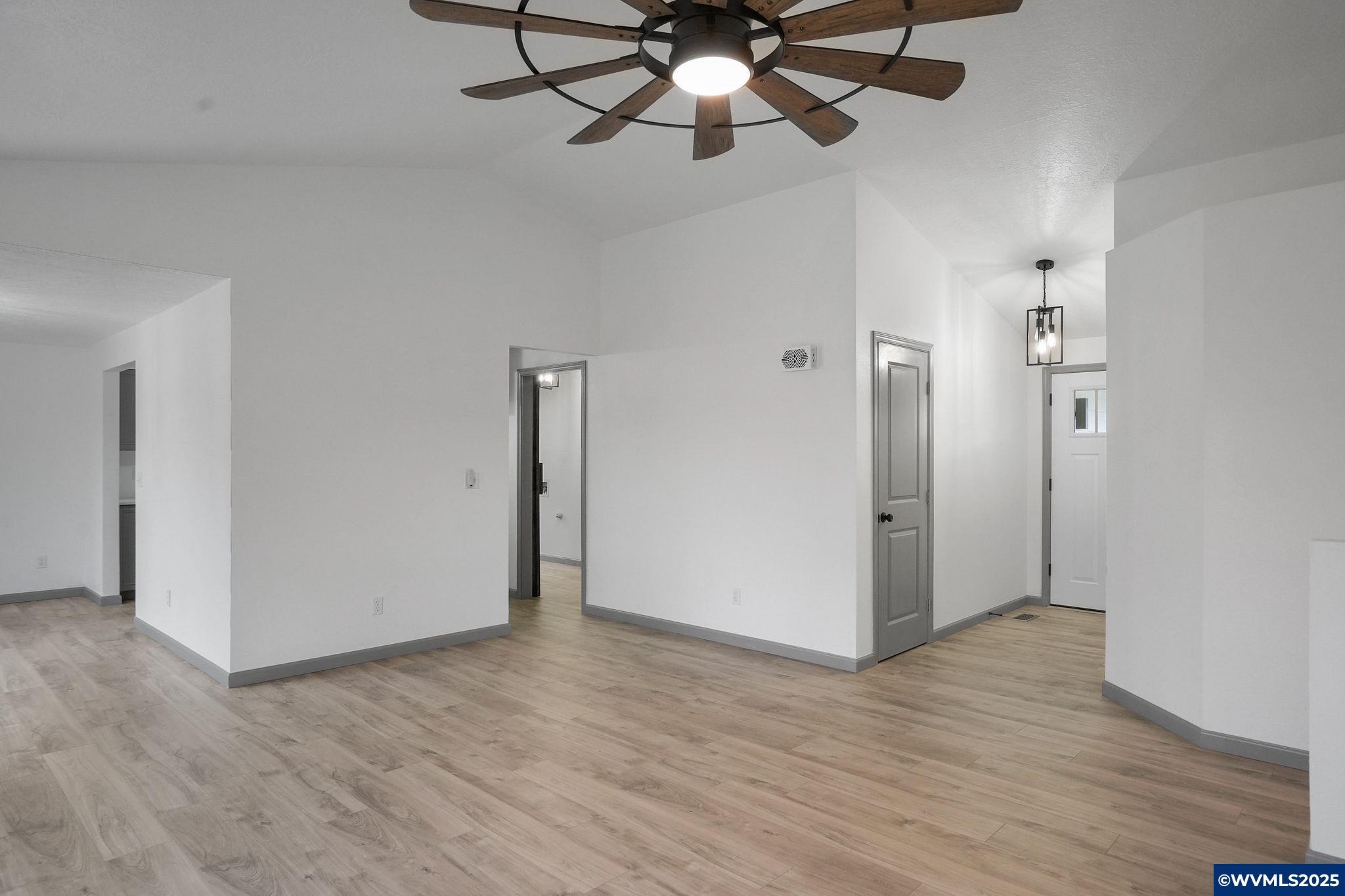 653 Cedar Street Independence, OR 97351 - Photo 8 of 26 Gallery Image 8