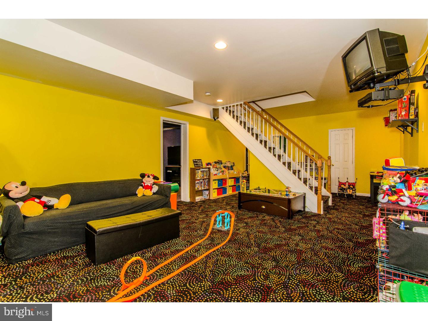 424 Bolton Road Glenside, PA 19038 - Photo 19 of 25 Gallery Image 19