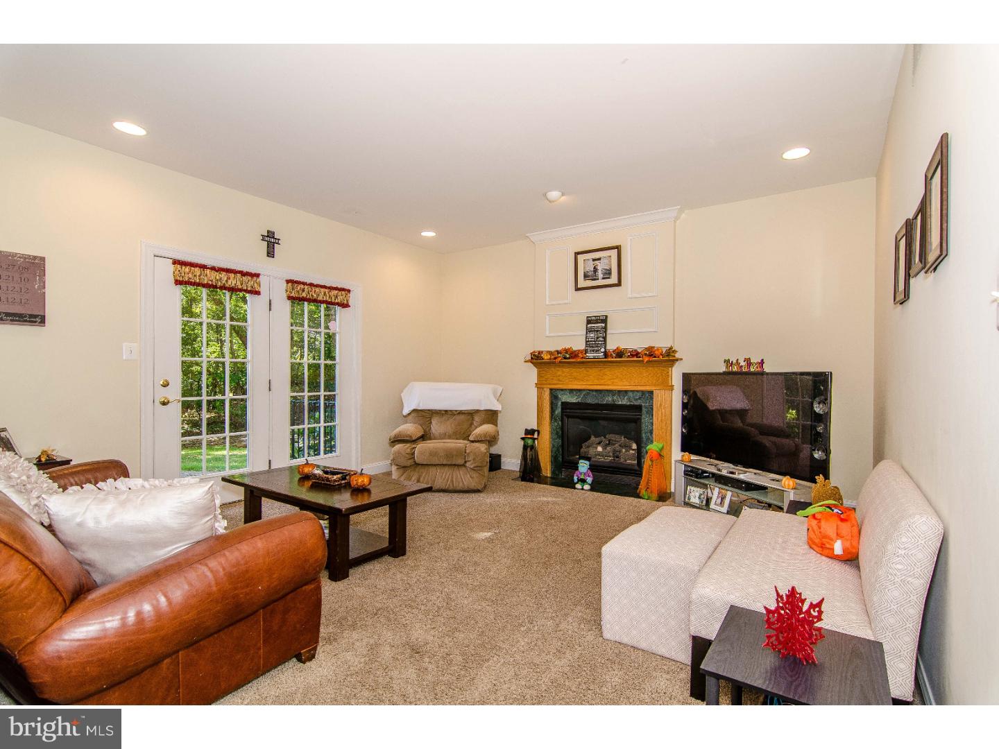 424 Bolton Road Glenside, PA 19038 - Photo 8 of 25 Gallery Image 8