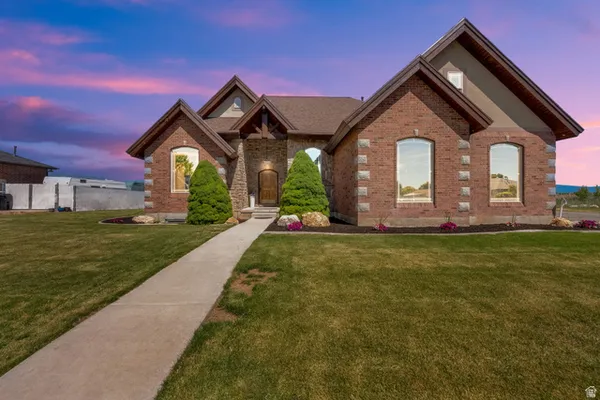 $729,900 | 3283 South 750 West, Syracuse, UT 84075