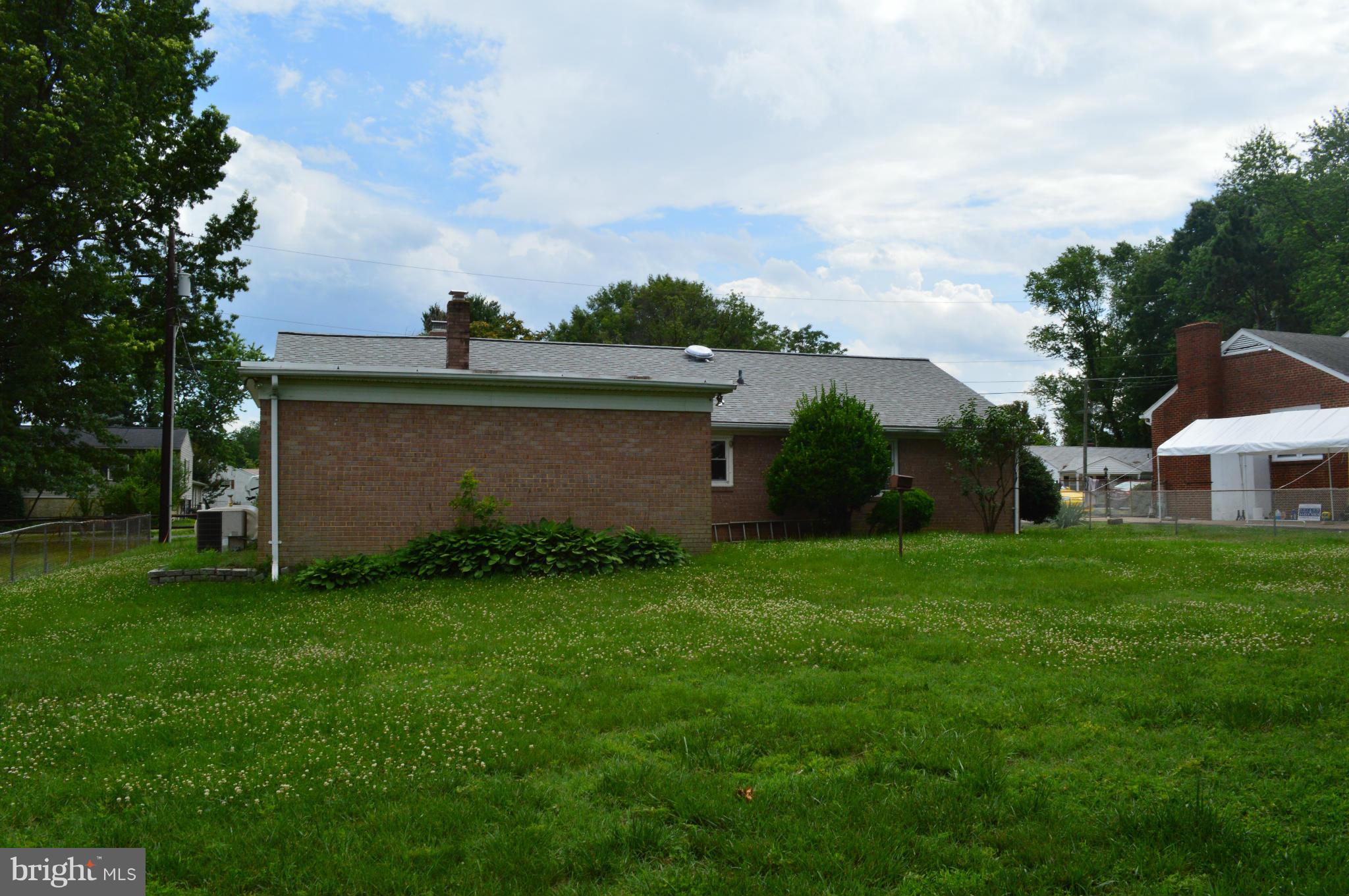 1102 Mapleton Street Woodbridge, VA 22191 - Photo 16 of 30 Exterior (Rear)