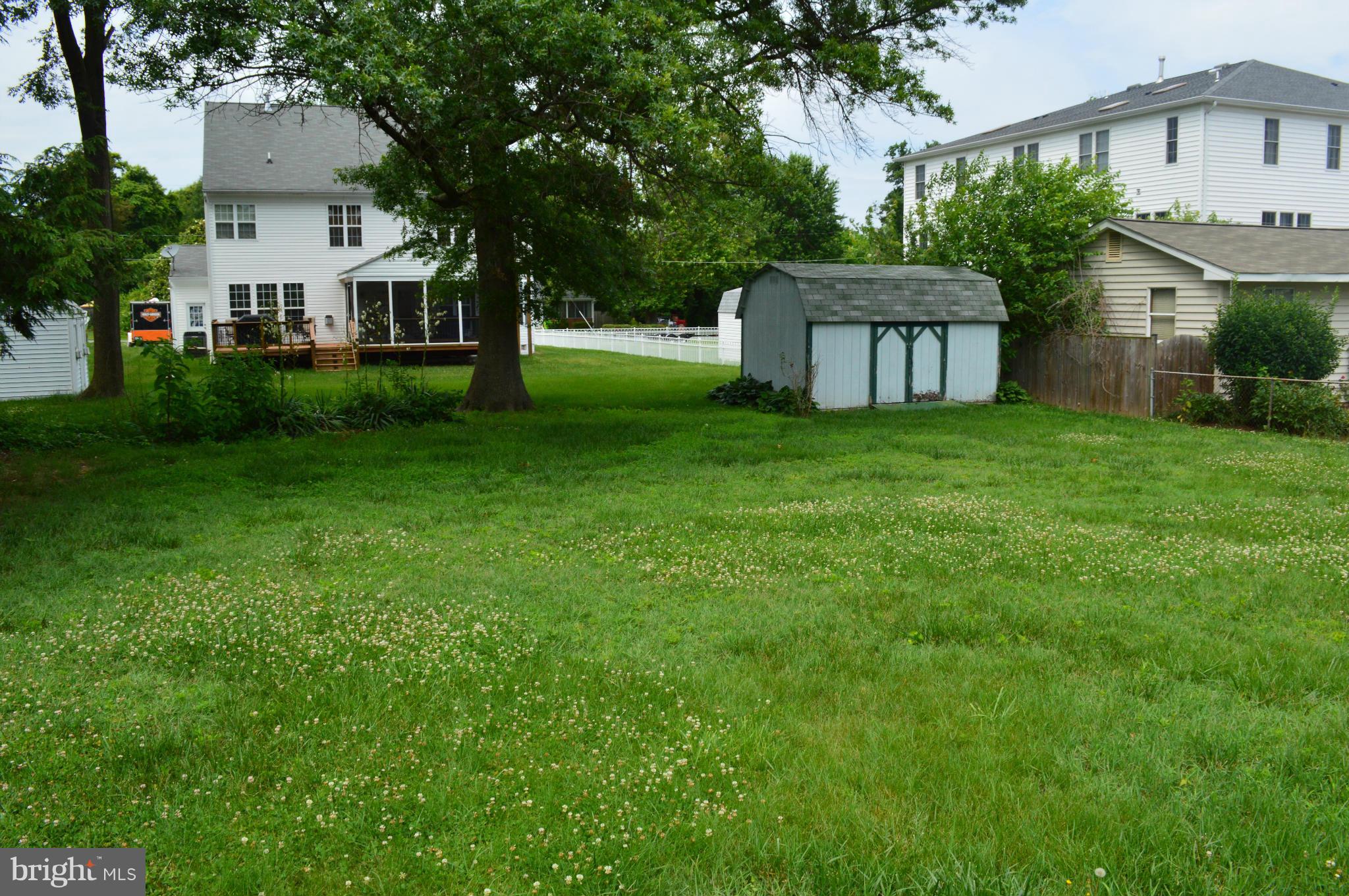1102 Mapleton Street Woodbridge, VA 22191 - Photo 18 of 30 Exterior (Rear)