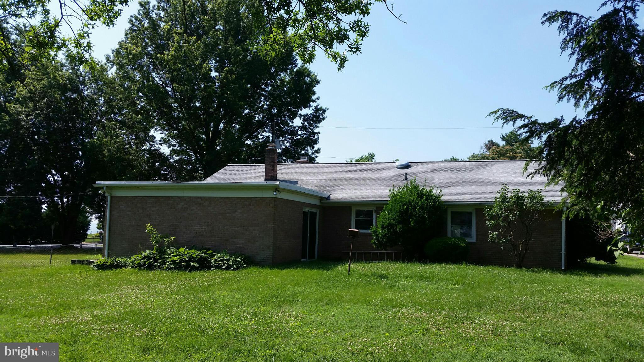 1102 Mapleton Street Woodbridge, VA 22191 - Photo 26 of 30 Exterior (Rear)