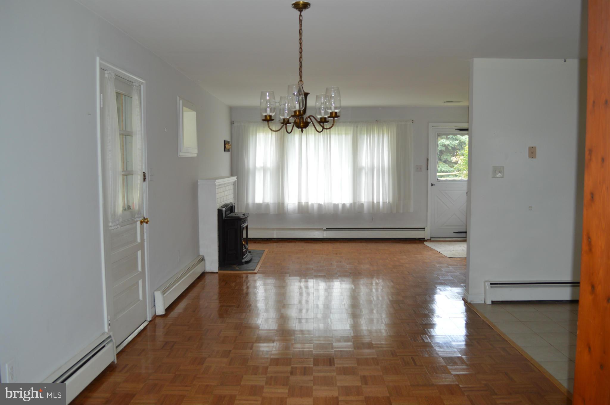 1102 Mapleton Street Woodbridge, VA 22191 - Photo 7 of 30 Dining Room