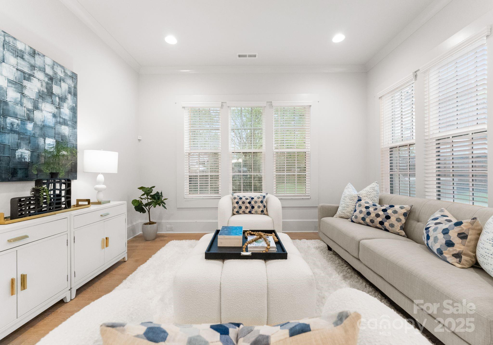 1606 Brook Road Charlotte, NC 28205 - Photo 11 of 29 Gallery Image 11
