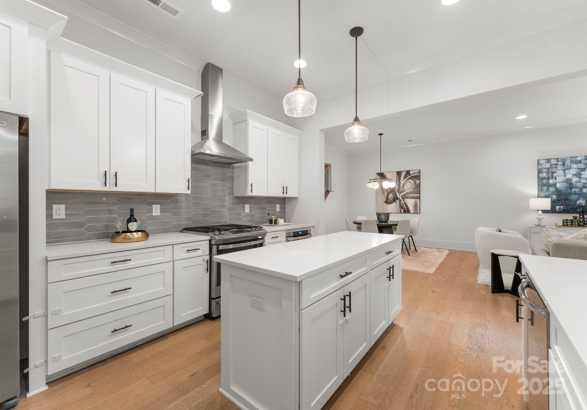 1606 Brook Road Charlotte, NC 28205 - Photo 13 of 29 Gallery Image 13
