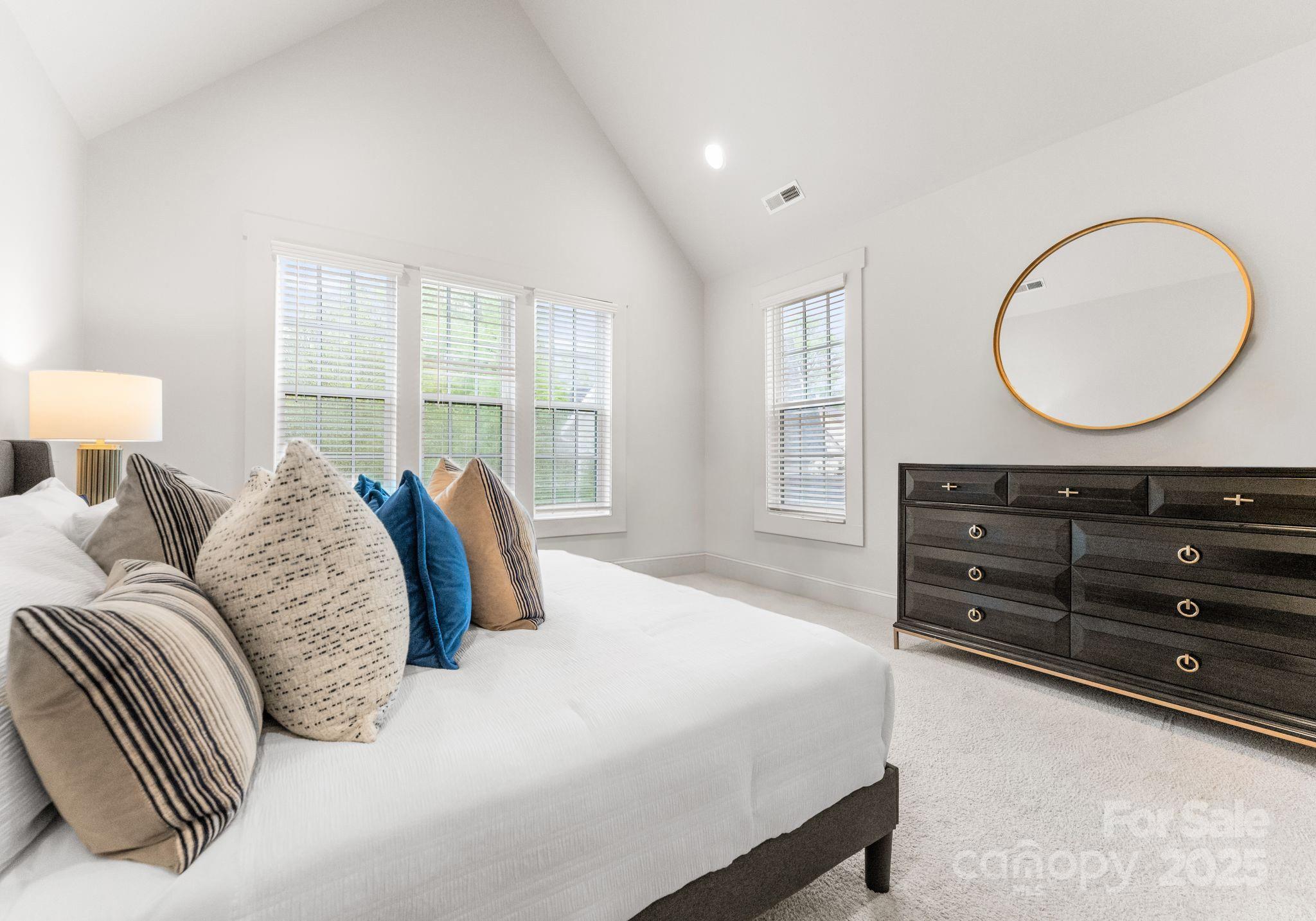 1606 Brook Road Charlotte, NC 28205 - Photo 17 of 29 Gallery Image 17