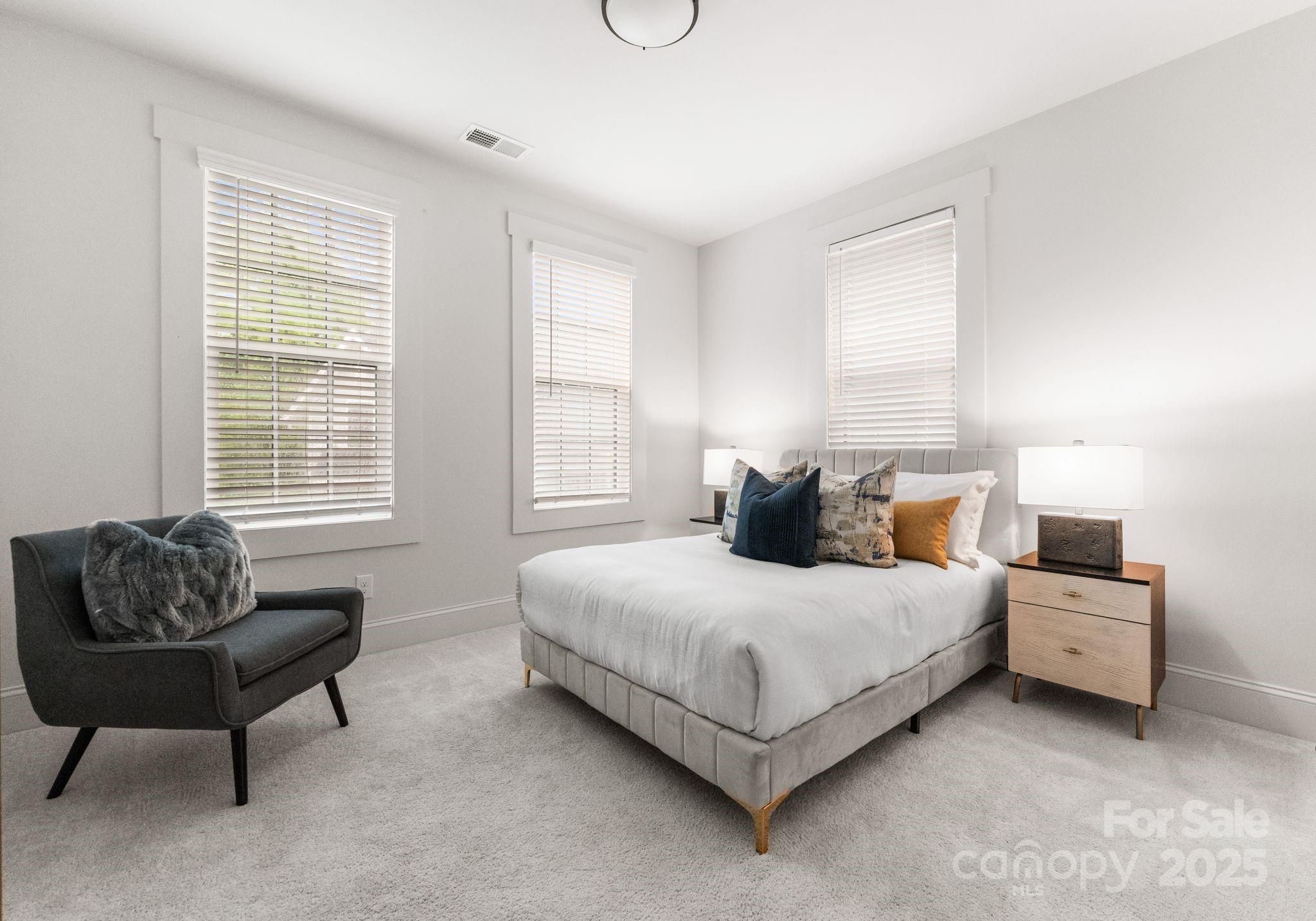 1606 Brook Road Charlotte, NC 28205 - Photo 23 of 29 Gallery Image 23