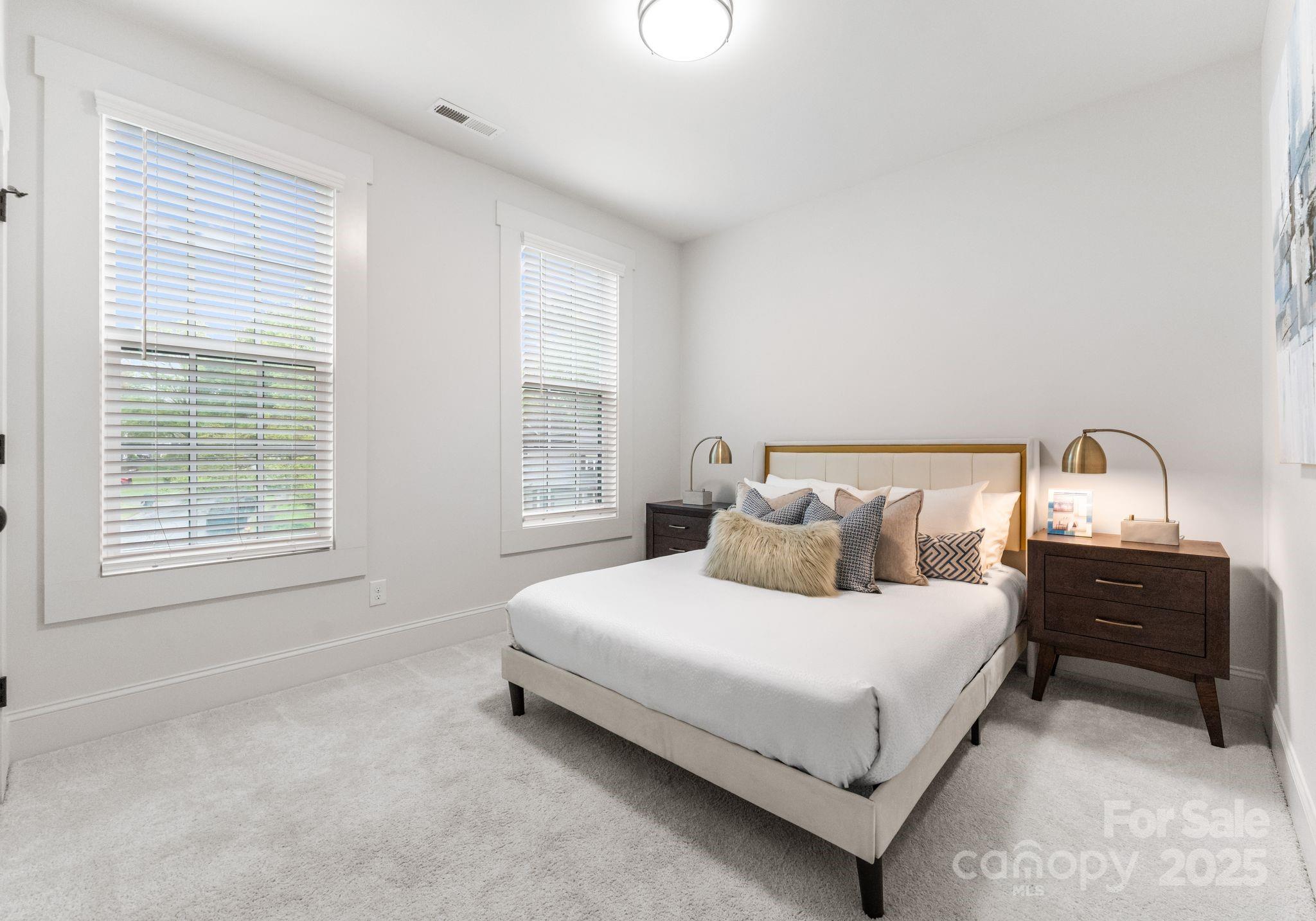 1606 Brook Road Charlotte, NC 28205 - Photo 26 of 29 Gallery Image 26