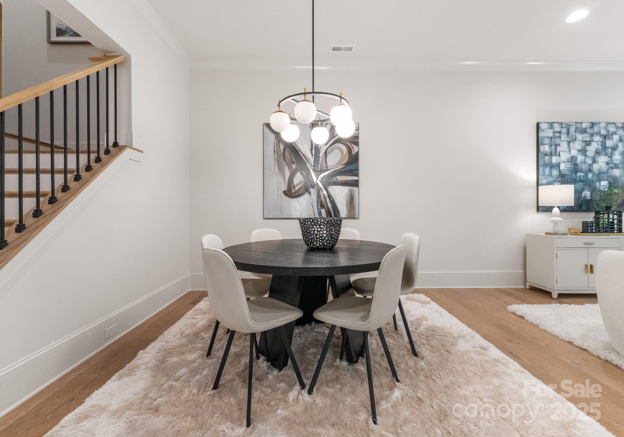 1606 Brook Road Charlotte, NC 28205 - Photo 5 of 29 Gallery Image 5
