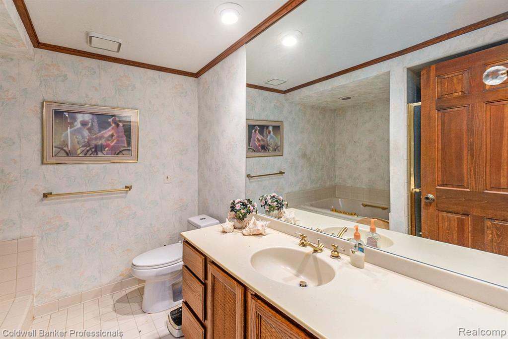 1754 Thomas Court Rochester Hills, MI 48309 - Photo 21 of 36