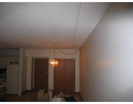 137 Franklin Street, Unit 102 Stoneham, MA 02180 - Photo 4 of 8 a view of a interior of the house