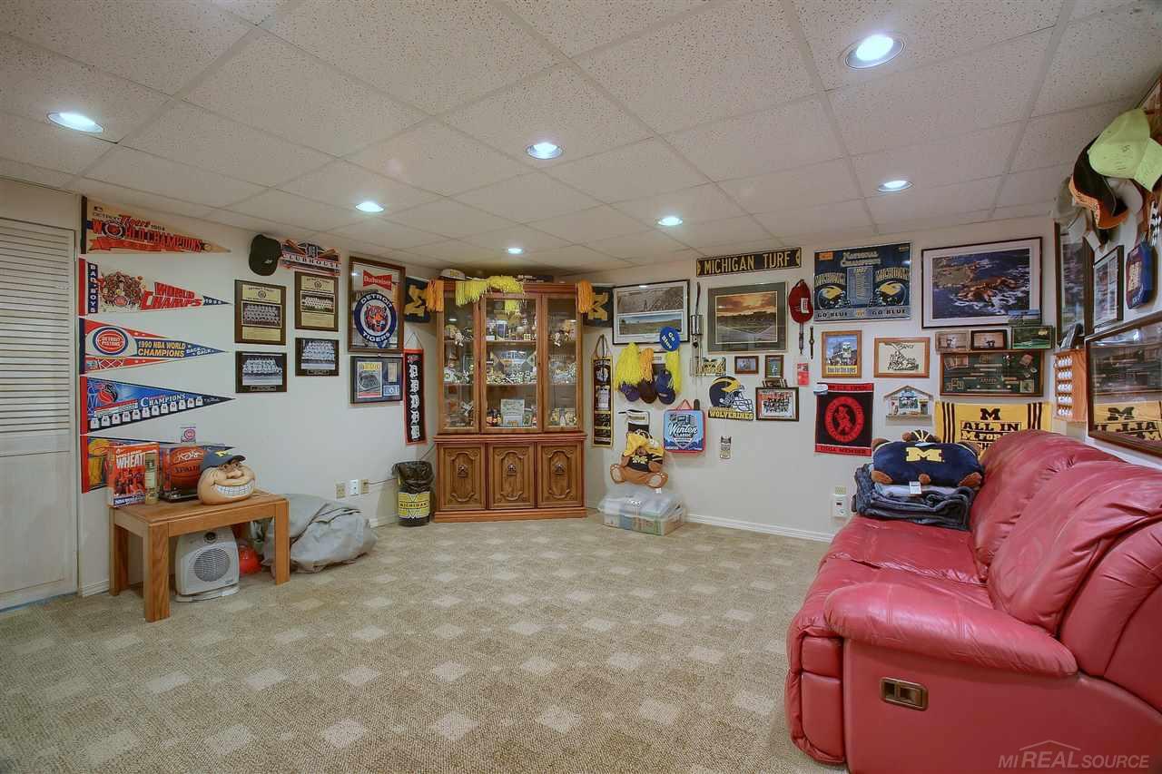 46324 Fairwind Road Macomb, MI 48044 - Photo 28 of 34