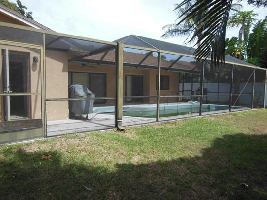 3375 Northwest 28th Way Boca Raton, FL 33434 - Photo 4 of 11 back of hosue