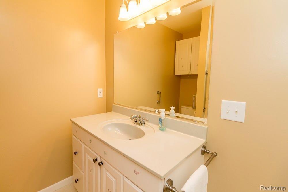 9491 Stark Road Livonia, MI 48150 - Photo 26 of 54 9491 Stark Road-Interior-38.jpg