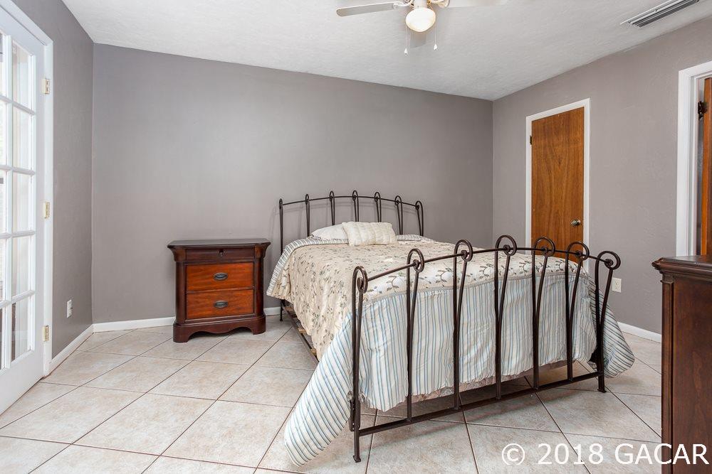 7606 Southwest 51 Place Gainesville, FL 32608 - Photo 16 of 27