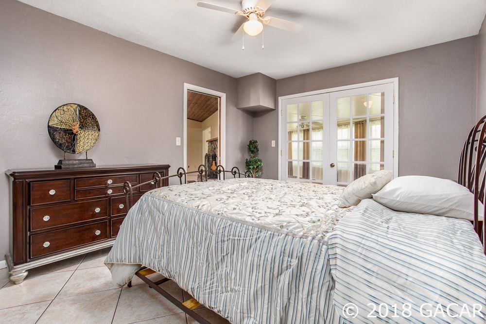 7606 Southwest 51 Place Gainesville, FL 32608 - Photo 17 of 27