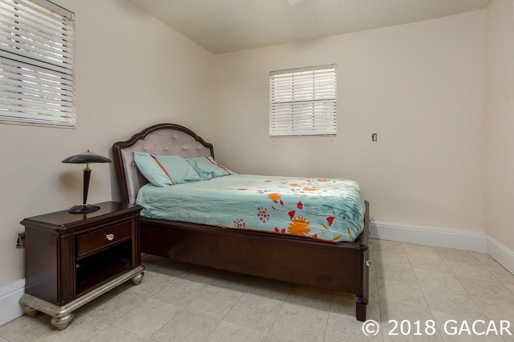 7606 Southwest 51 Place Gainesville, FL 32608 - Photo 20 of 27