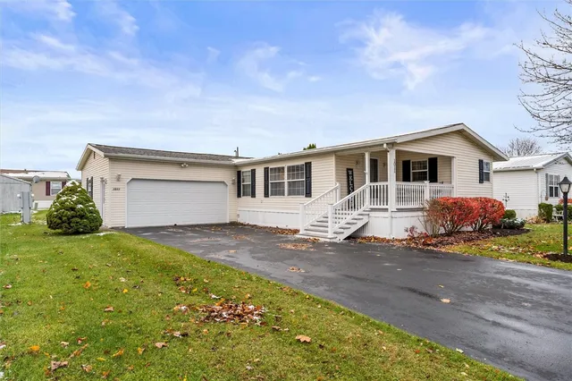 $124,900 | 1011 Gypsum Mills Street, Unit C031, Victor, NY 14564