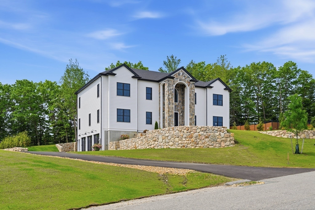 12 Couture Way Middleton, MA 01949 - Photo 1 of 41