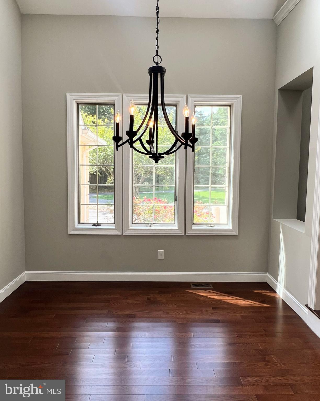 155 Crawford Road Downingtown, PA 19335 - Photo 7 of 60