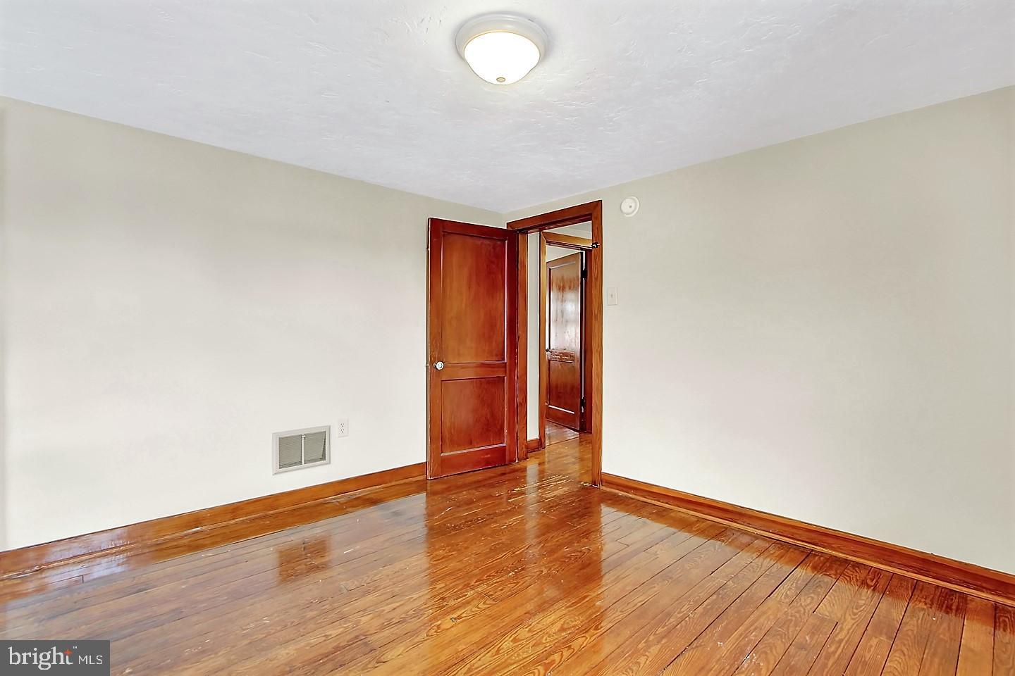 117 Maple Avenue Hanover, PA 17331 - Photo 18 of 27 Gallery Image 18