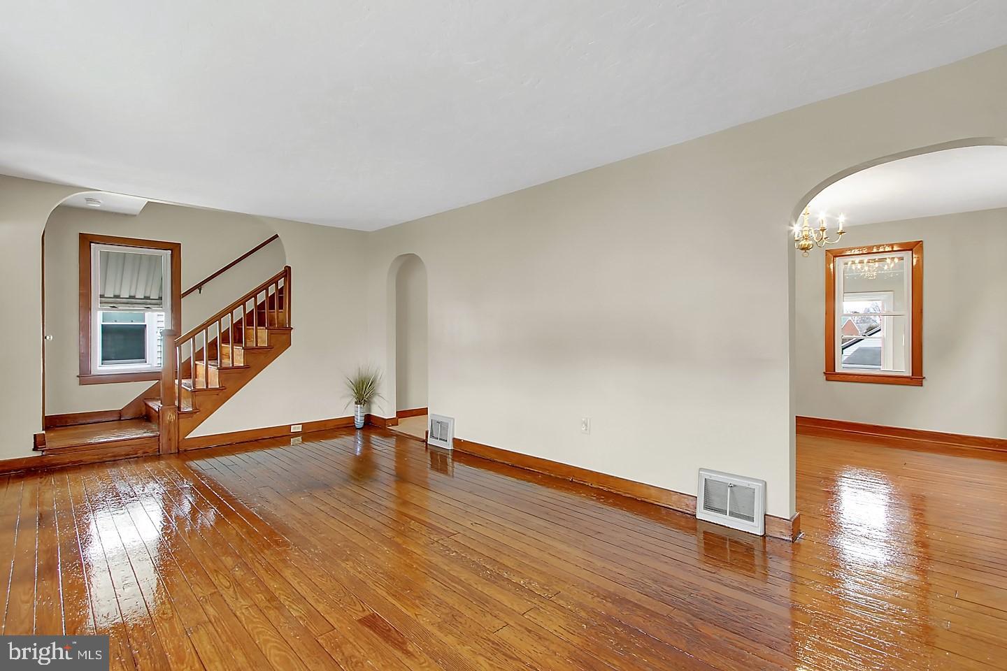 117 Maple Avenue Hanover, PA 17331 - Photo 5 of 27 Gallery Image 5