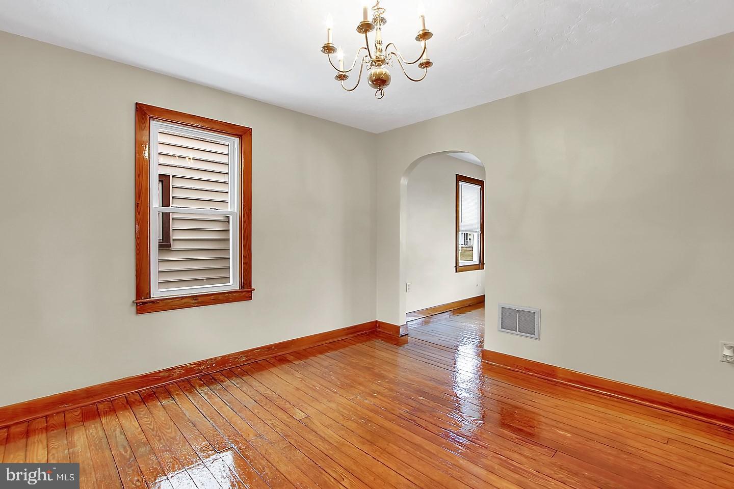 117 Maple Avenue Hanover, PA 17331 - Photo 7 of 27 Gallery Image 7