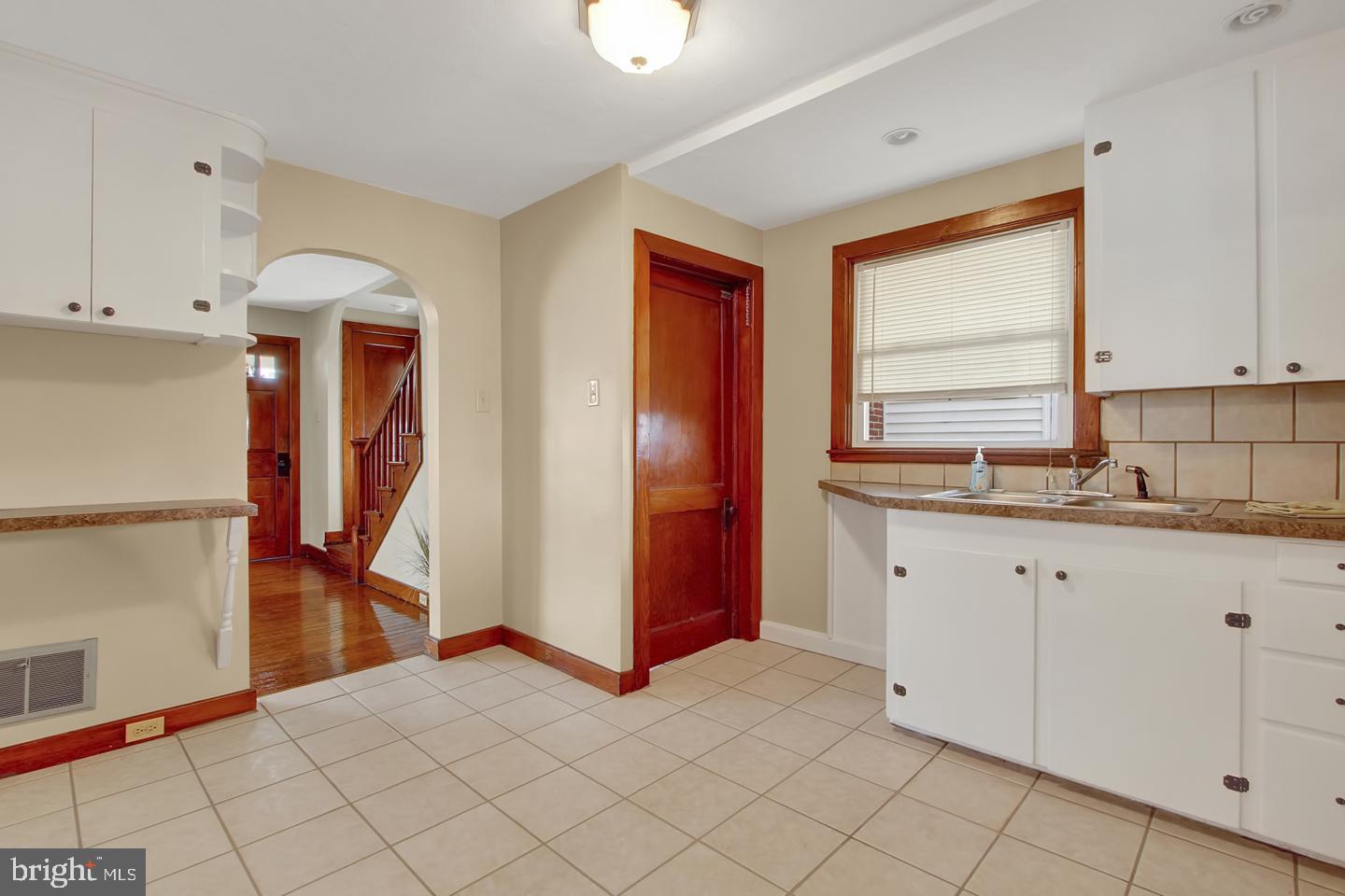 117 Maple Avenue Hanover, PA 17331 - Photo 8 of 27 Gallery Image 8