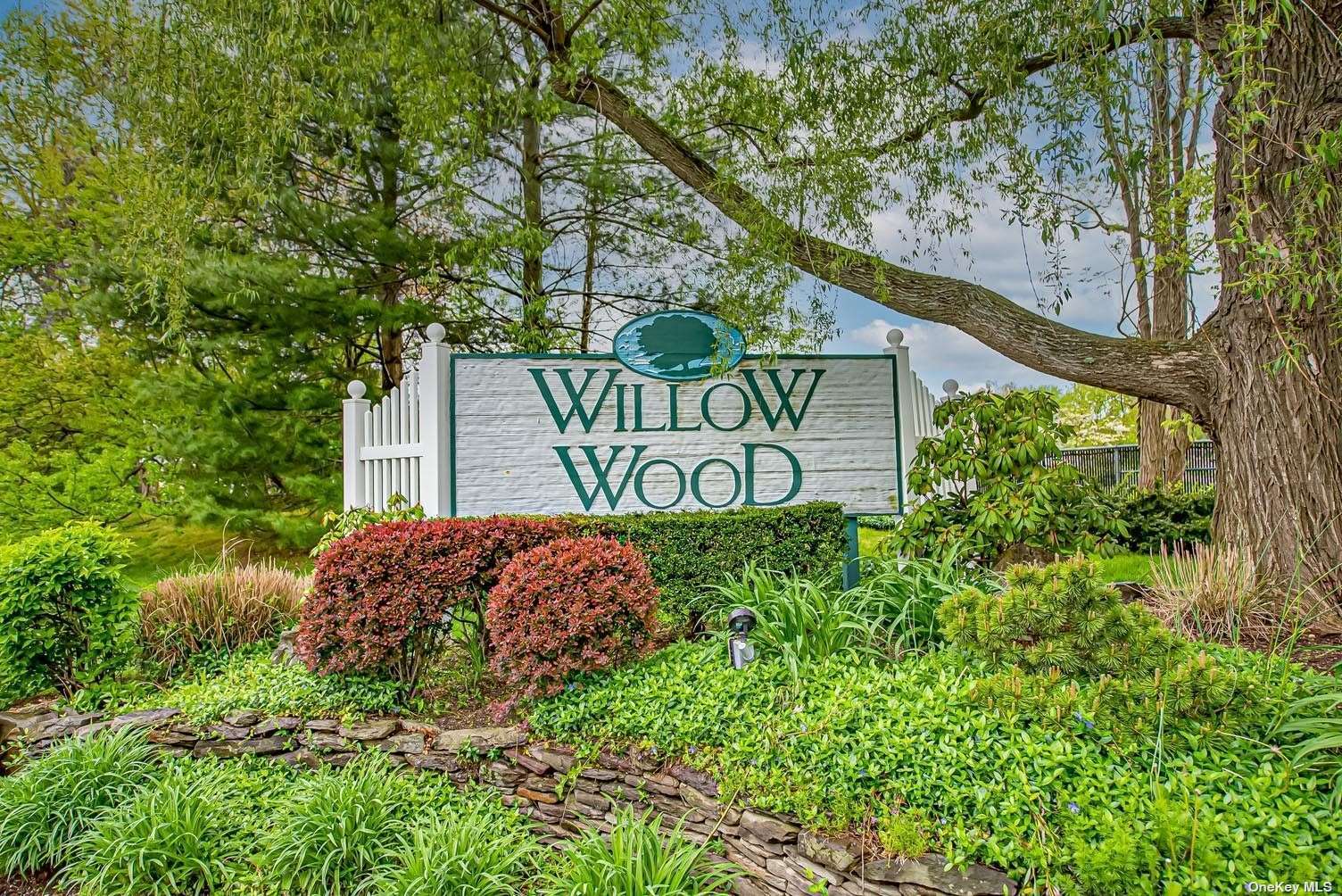 14 Monitor Road, Unit 14 Smithtown, NY 11787 - Photo 1 of 1 Gallery Image 1