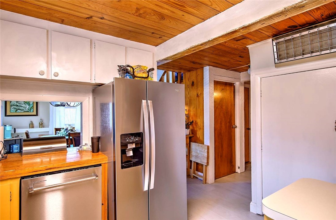 121 Jenckes Hill Road Lincoln, RI 02865 - Photo 15 of 50