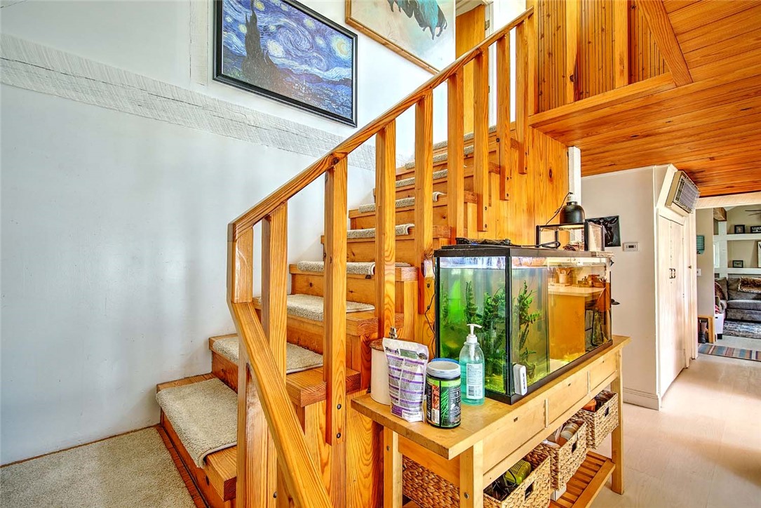 121 Jenckes Hill Road Lincoln, RI 02865 - Photo 29 of 50