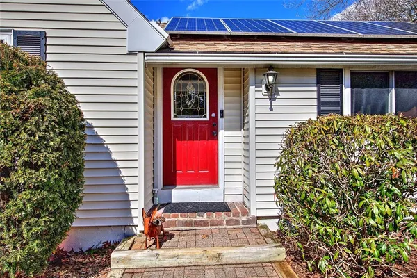 $599,900 | 121 Jenckes Hill Road, Lincoln, RI 02865