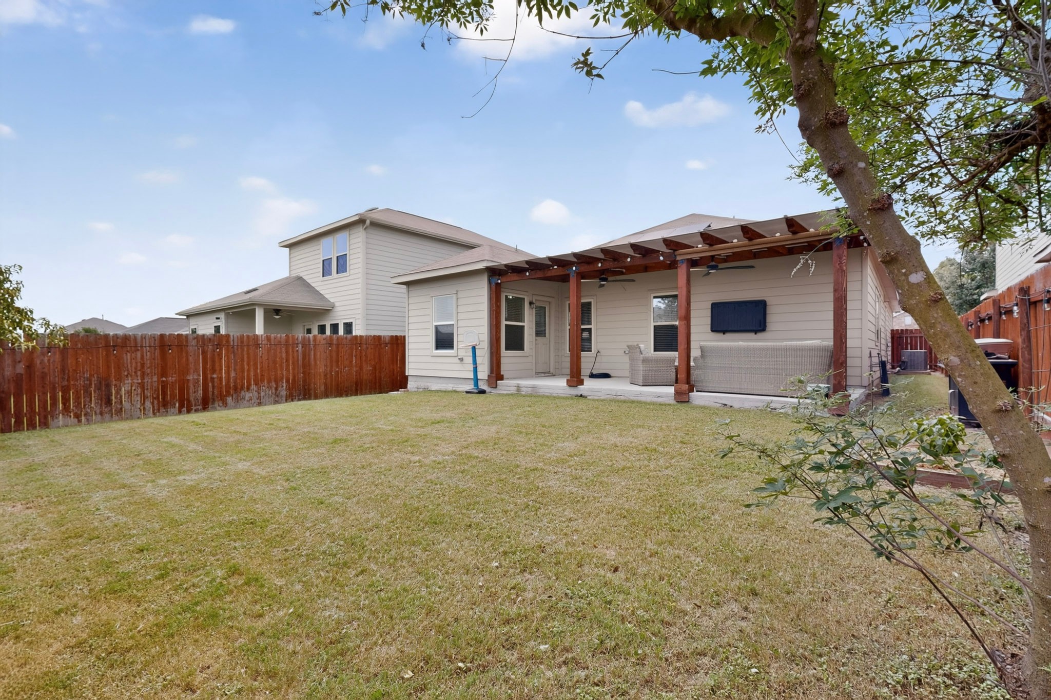 6901 Vail Ridge Street Austin, TX 78744 - Photo 32 of 40