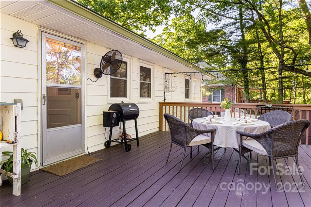 122 Kingsgate Road Asheville, NC 28805 - Photo 21 of 44 Gallery Image 21
