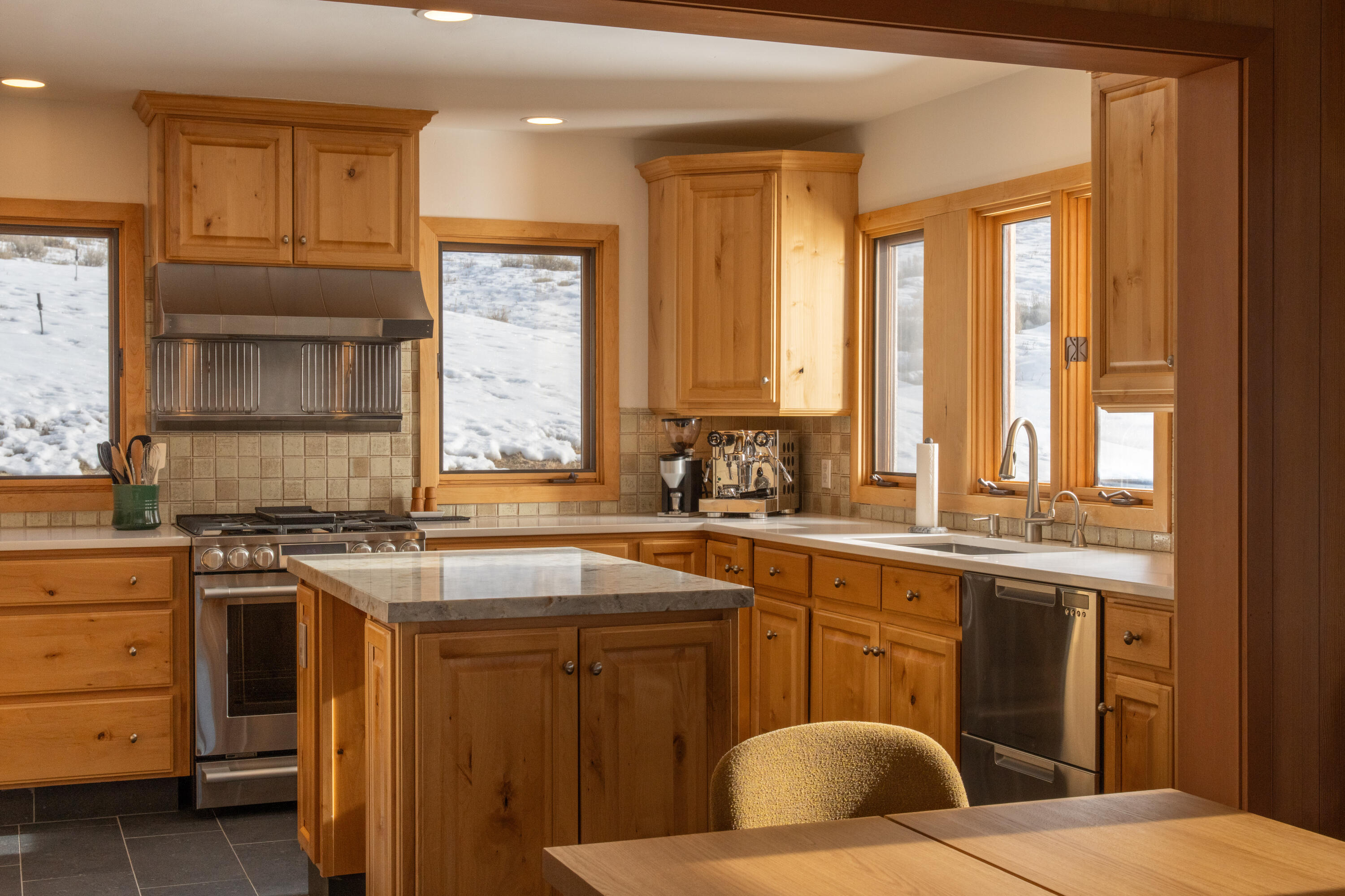 107 Skyline Spur Sun Valley, ID 83353 - Photo 9 of 33 Kitchen