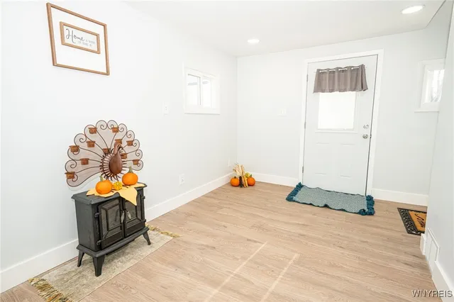 $194,999 | 49 Lorain Street, Evans, NY 14006