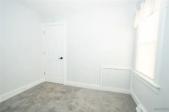 $194,999 | 49 Lorain Street, Evans, NY 14006