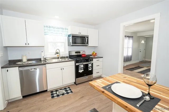 $194,999 | 49 Lorain Street, Evans, NY 14006