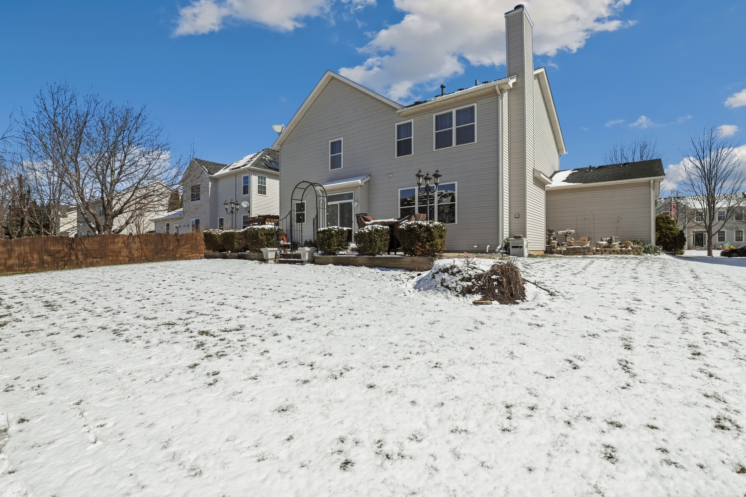 749 Lenox Avenue Bolingbrook, IL 60490 - Photo 28 of 33 a view of a dirt road with a building in the background