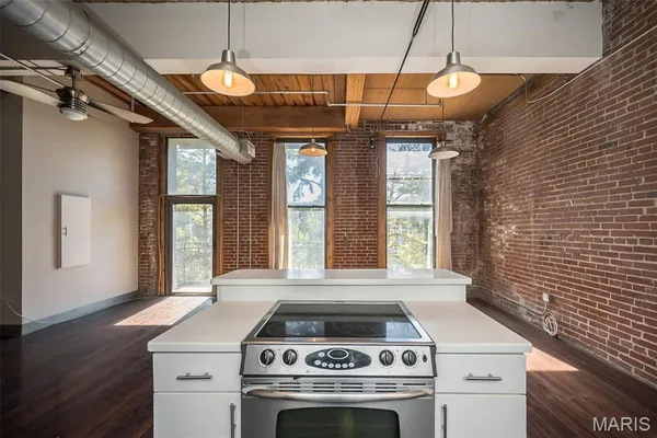 $140,000 | 1312 Washington Avenue, Unit 3B, St. Louis, MO 63103