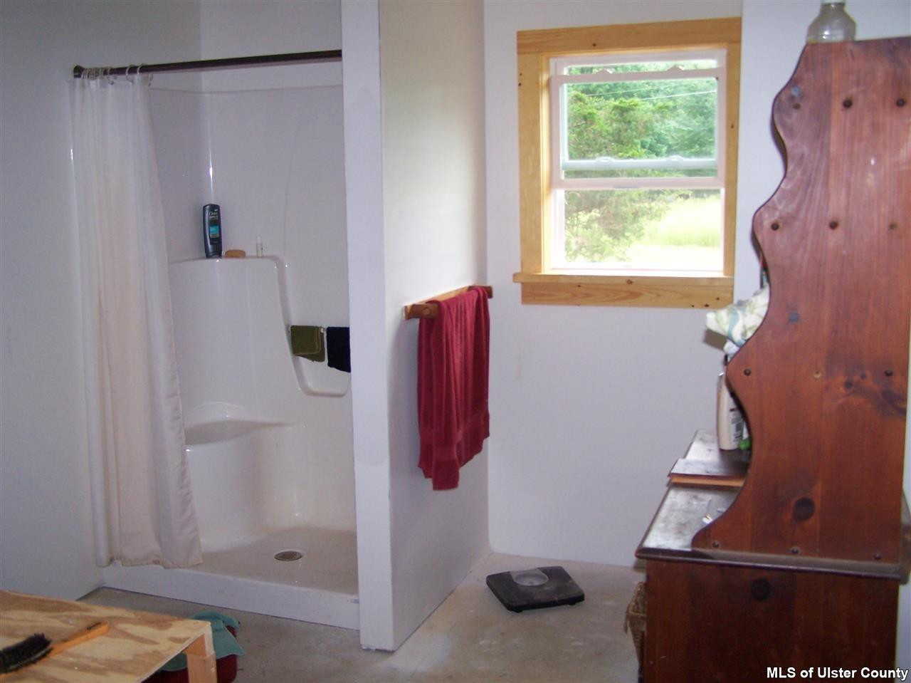 60 Piazza Road Kerhonkson, NY 12446 - Photo 14 of 14 a bathroom with a shower