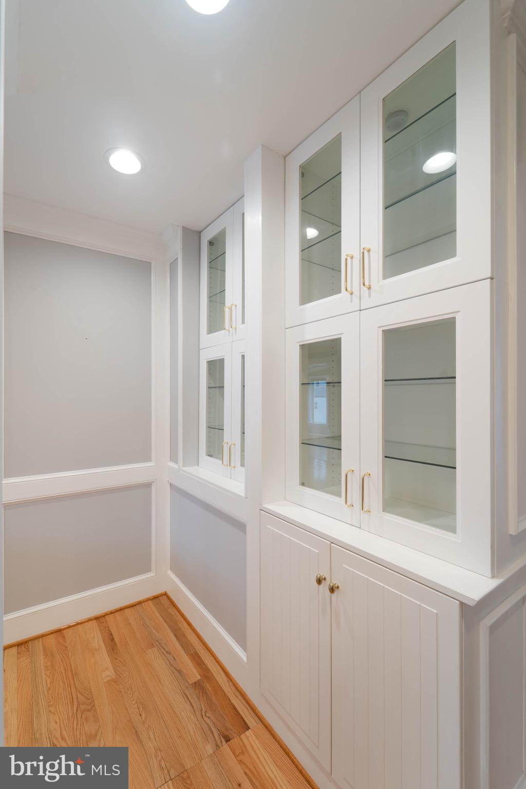 9407 Copernicus Drive Lanham, MD 20706 - Photo 14 of 48 a view of an empty room with a window