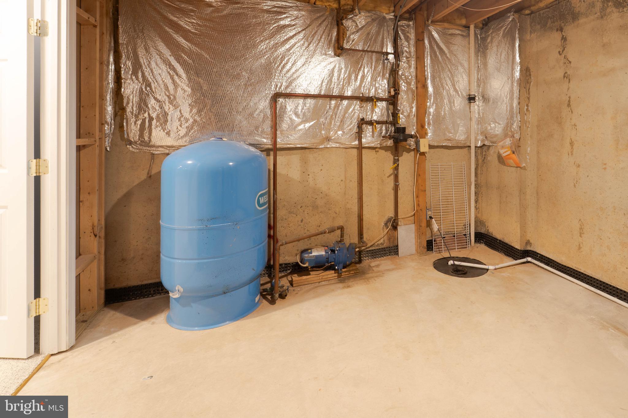 9407 Copernicus Drive Lanham, MD 20706 - Photo 39 of 48 a view of a room with gym equipment