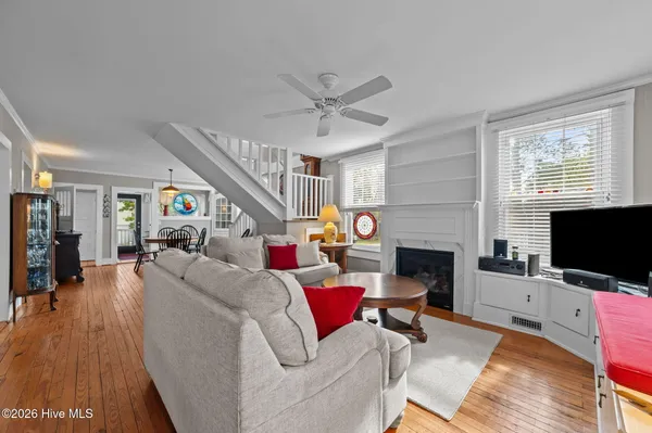 $689,000 | 1039 Bayview Road, Bath, NC 27808