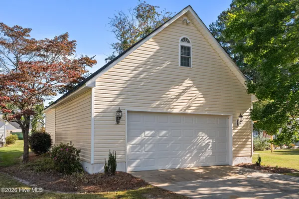 $689,000 | 1039 Bayview Road, Bath, NC 27808