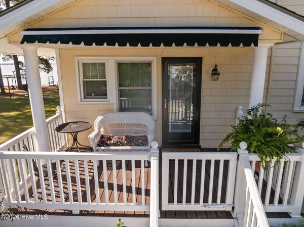 $689,000 | 1039 Bayview Road, Bath, NC 27808